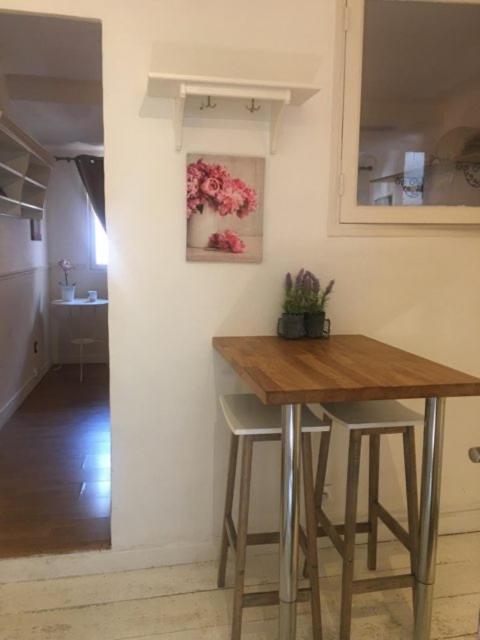 Agapee Apartment Aix-en-Provence Bagian luar foto