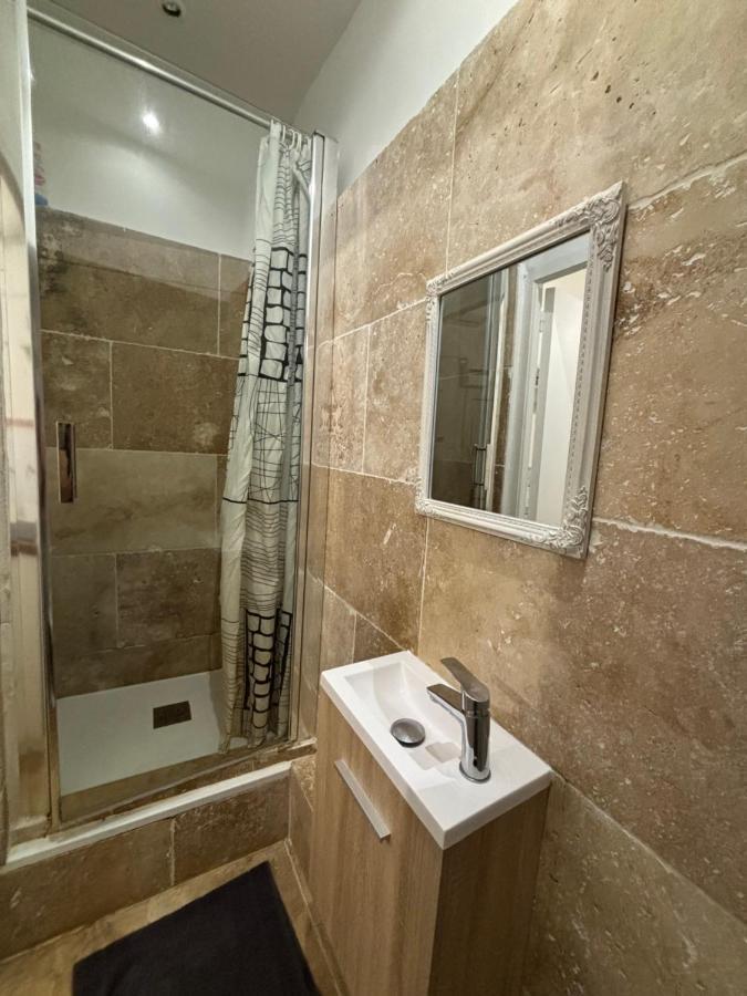 Agapee Apartment Aix-en-Provence Bagian luar foto