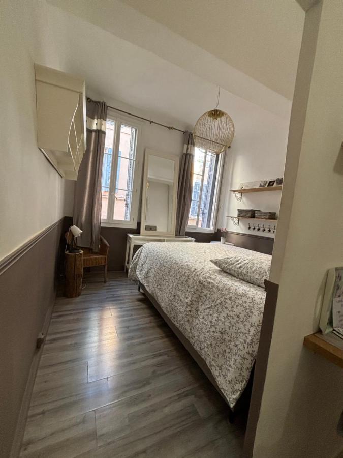 Agapee Apartment Aix-en-Provence Bagian luar foto
