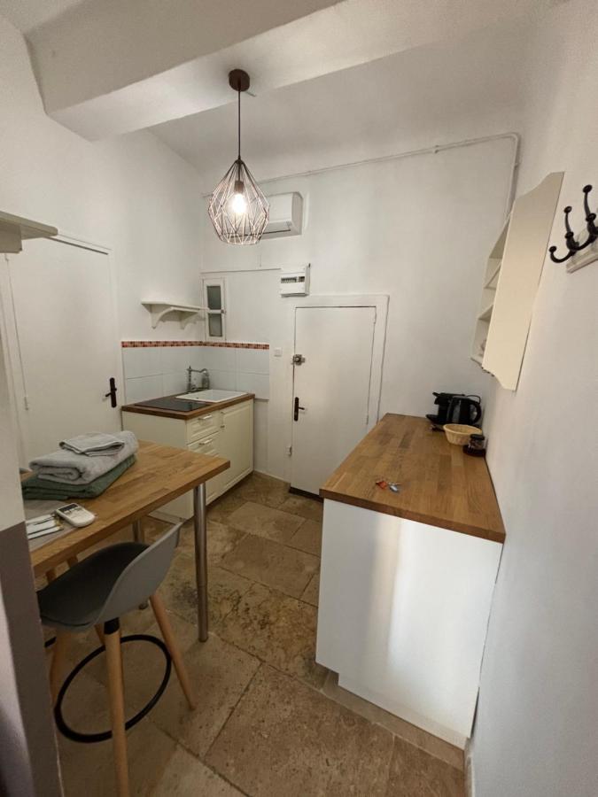 Agapee Apartment Aix-en-Provence Bagian luar foto