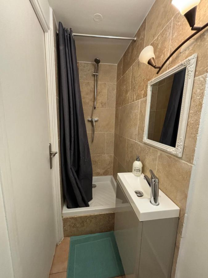 Agapee Apartment Aix-en-Provence Bagian luar foto