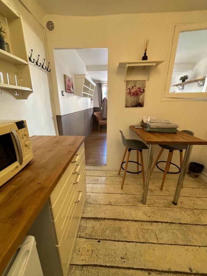 Agapee Apartment Aix-en-Provence Bagian luar foto