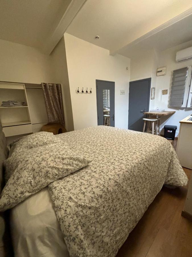 Agapee Apartment Aix-en-Provence Bagian luar foto