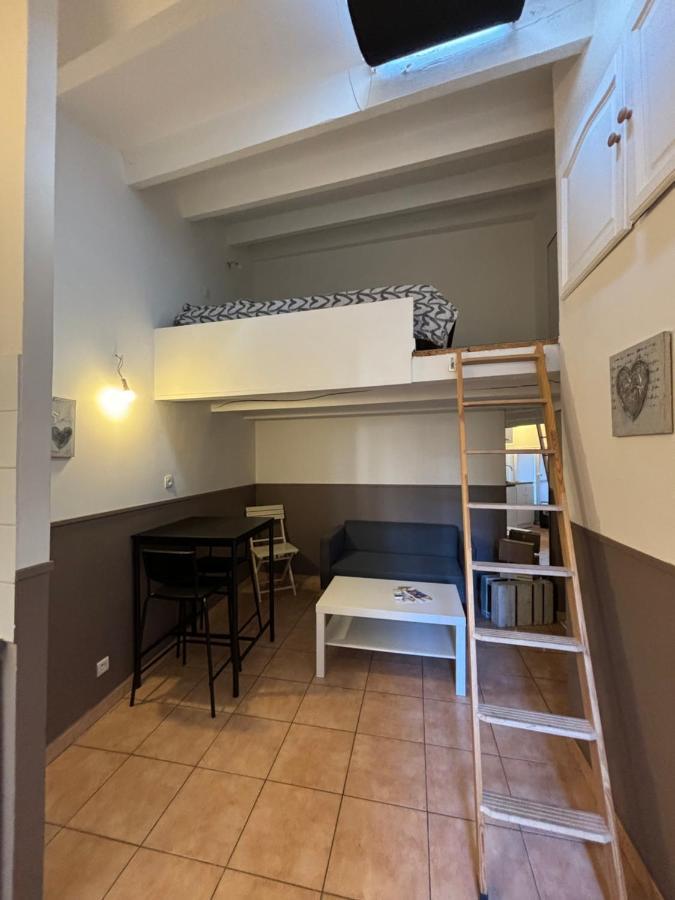 Agapee Apartment Aix-en-Provence Bagian luar foto